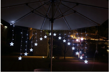 Vianočné osvetlenie vonkajšie/vnútorné, Závesné hviezdicové závesy 136 LED, studená biela, 5,6m
