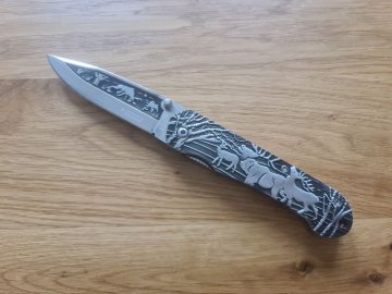 Zatvárací lovecký nôž Kandar, zvieracie motívy, 20cm + púzdro